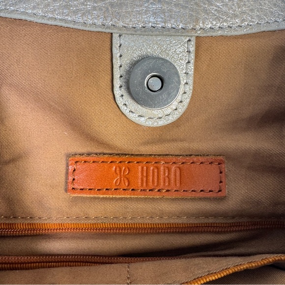 Hobo Metallic Leather Shoulder Crossbody Bag Gold Silver Convertible Purse - Picture 6 of 6